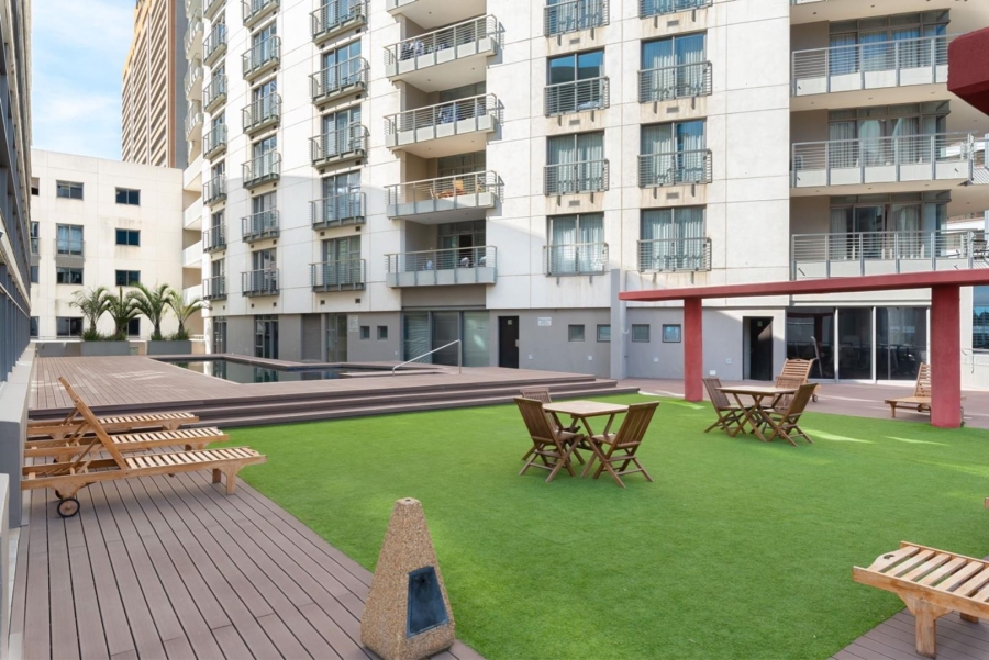 2 Bedroom Property for Sale in Foreshore Western Cape